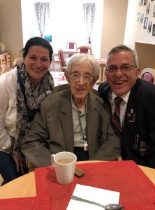 Veteran Stanley Edmunds enjoying a brew and a biscuit